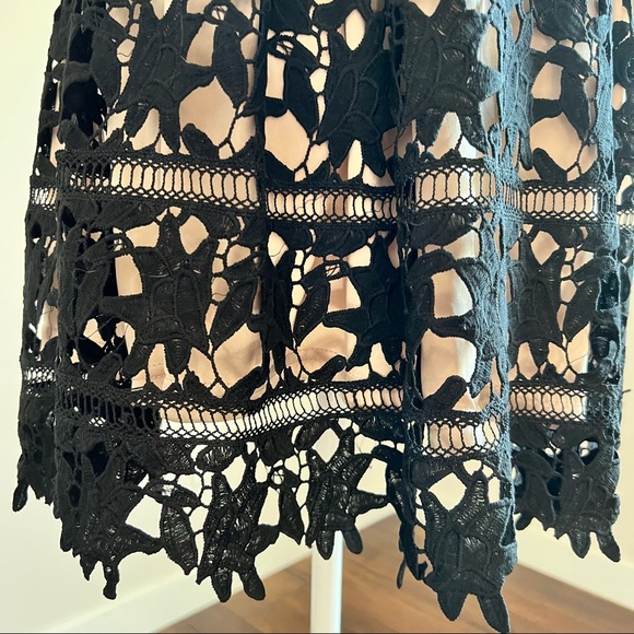 🏷️ SOLD Black & Nude Lace Cutout Mini Dress - Picture 6 of 10